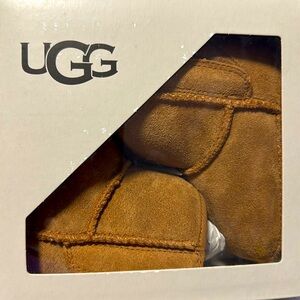 Completely new; not worn. Chestnut Color.